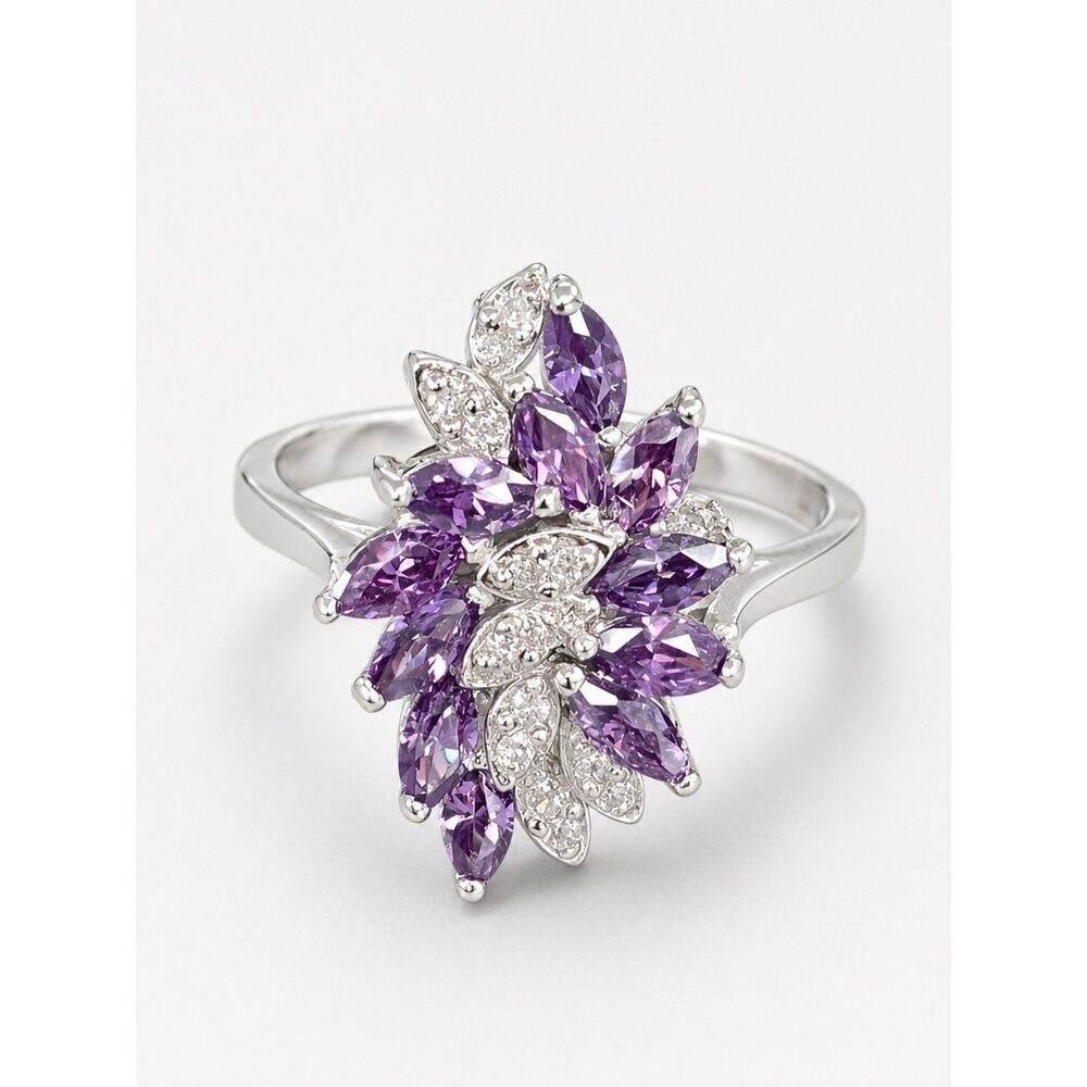 Vintage 1980s Ring Size 7 Sterling Silver Purple CZ Cluster Cocktail - 14Z